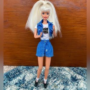 Vintage 1997 Cool Shoppin' Barbie Shop Set